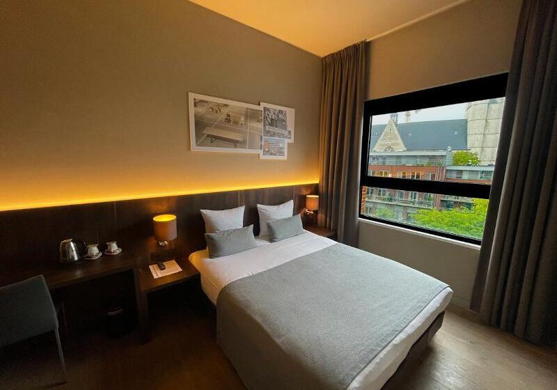 חדר קומפורט, Elisabeth