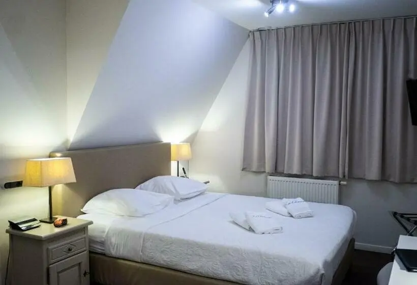 Deluxe-huone, La Chaumiere