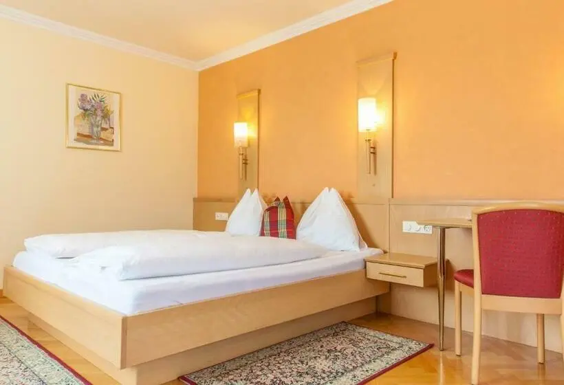 Standard Room with Balcony, Landhotel Drei Eichen