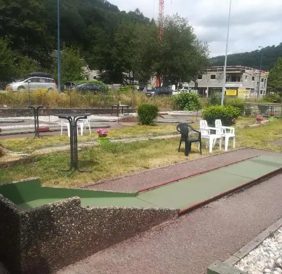 エコノミールーム, Le Liège