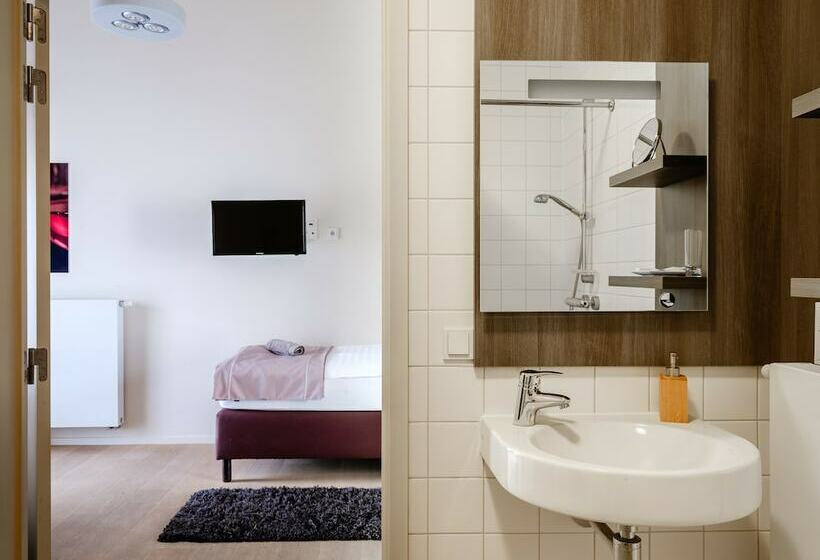 标准单人间, L'o De Vie