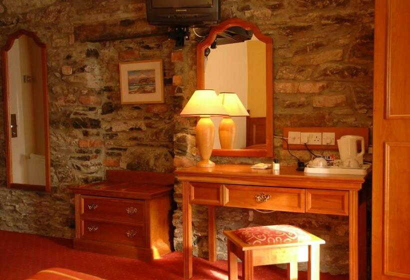 חדר סטנדרט, Mcgrory S