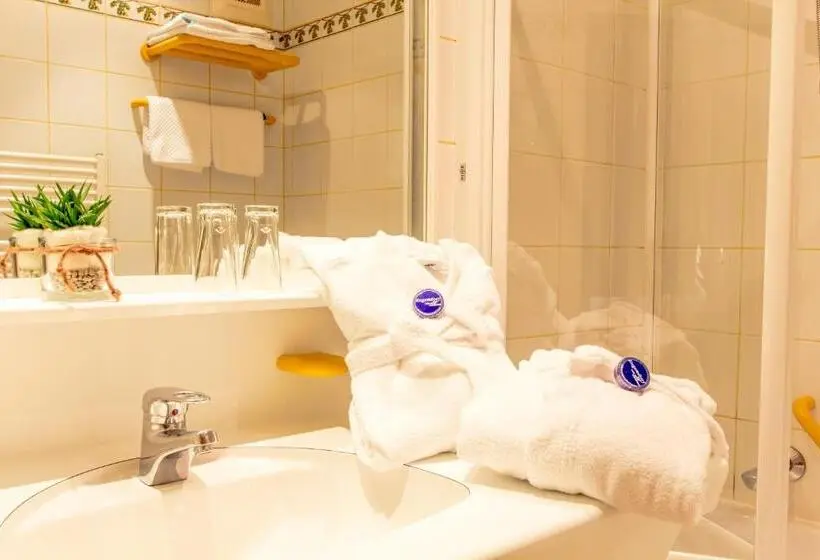 Basic Room with Balcony, Landhotel Drei Eichen