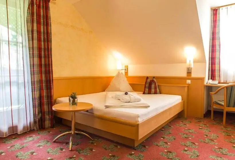 Basic Room with Balcony, Landhotel Drei Eichen