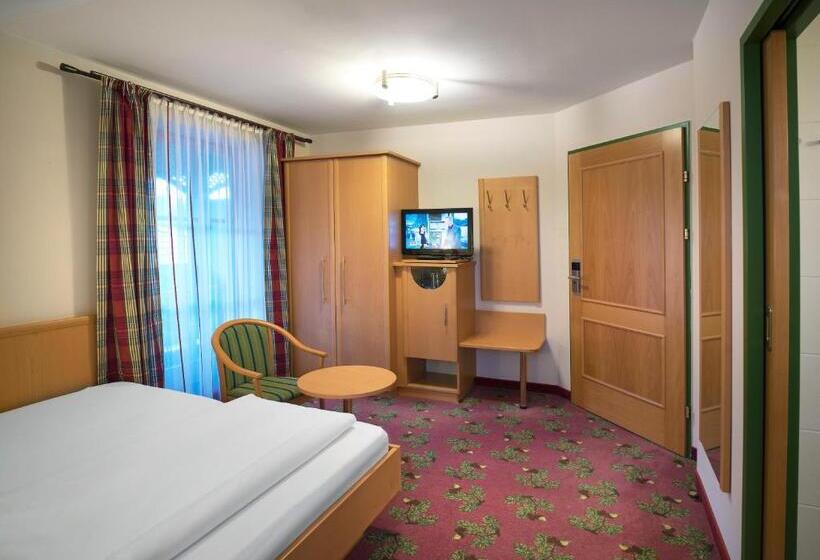 غرفة أساسية مزودة بشُرفة, Landhotel Drei Eichen