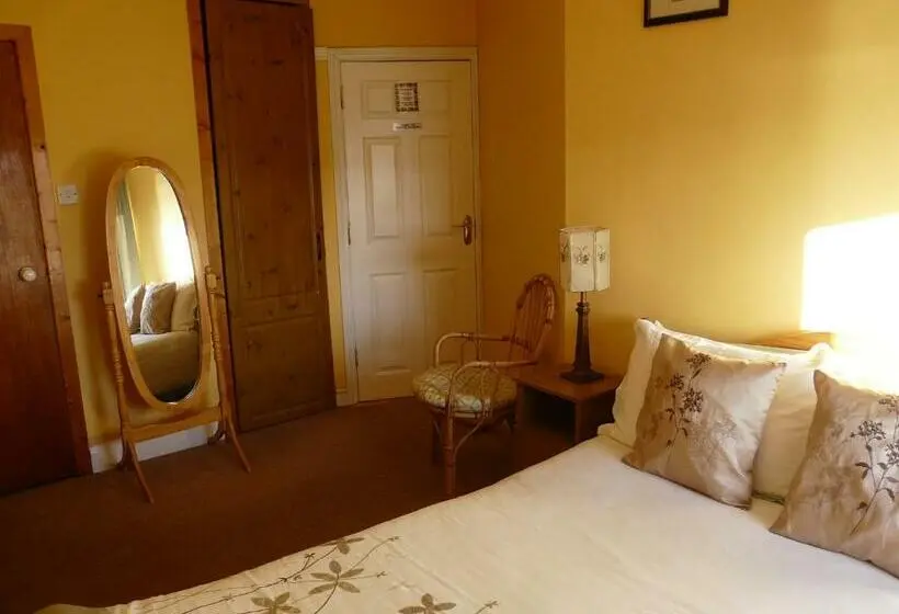 Camera Standard, Murphy's Pub And Bed & Breakfast