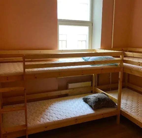 اتاق کلاسیک چهارنفره, Balticapart Riga