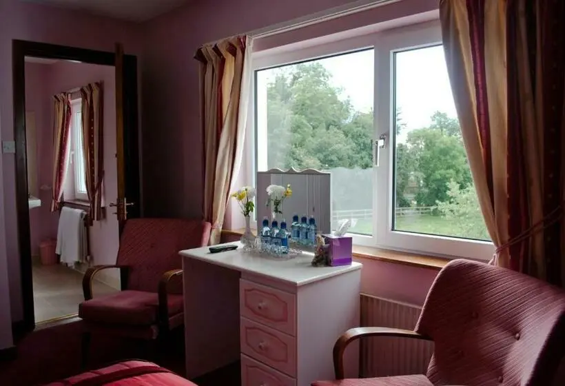 Standard Kolmen Hengen Huone, Ballindrum Farm B&b