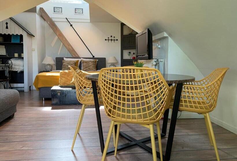 جناح مزوَّد بشرفة, B&b De Joker