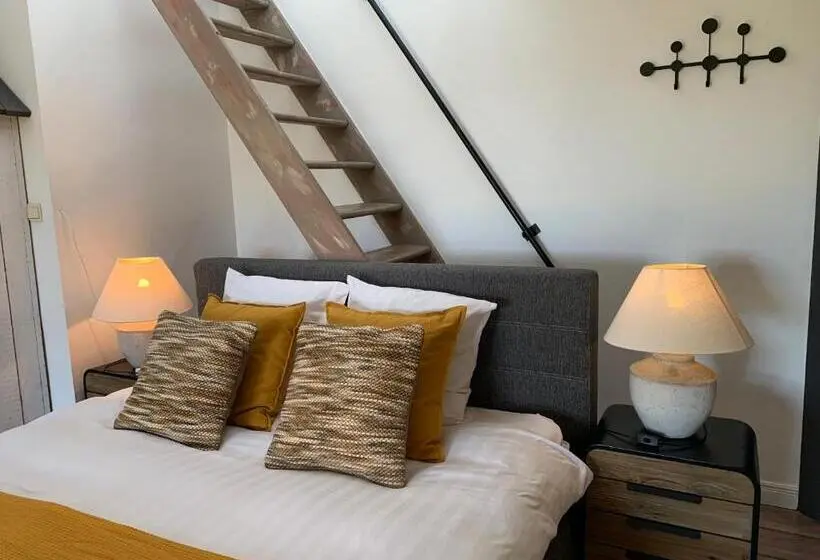Sviitti Parveke, B&b De Joker