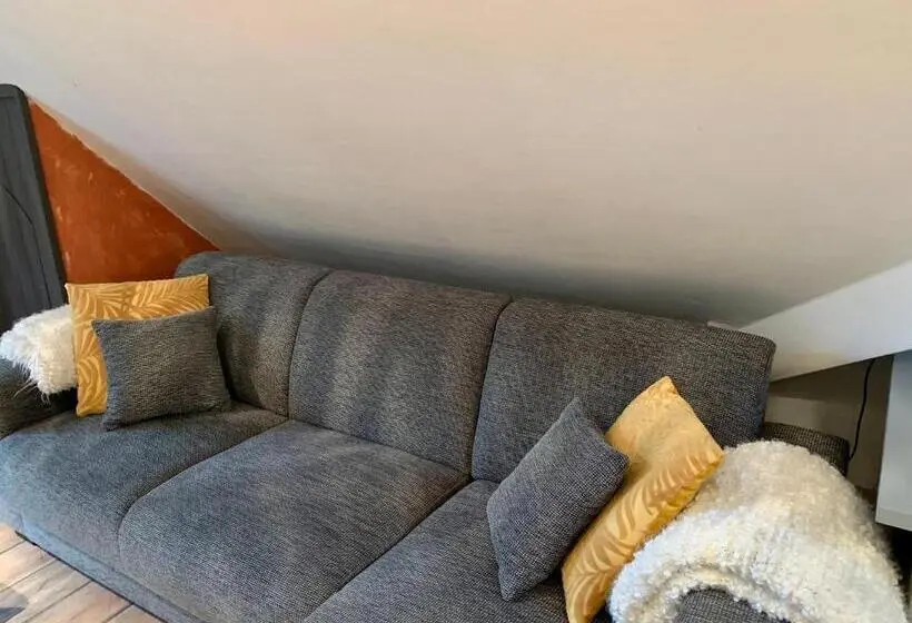 Sviitti Parveke, B&b De Joker