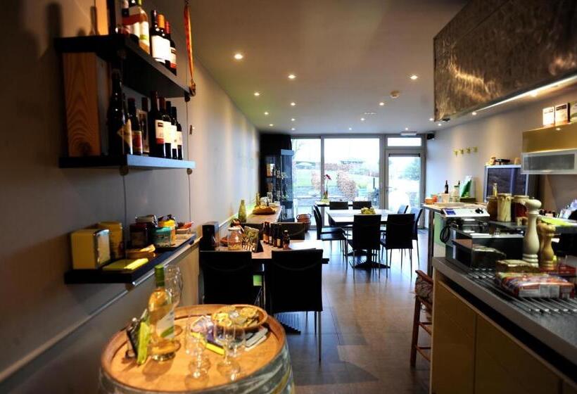 Номер Deluxe, B&b Hakuna Matata