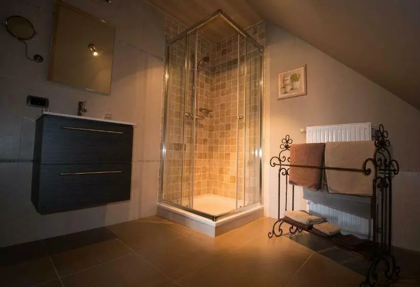 Standard Neljän Hengen Huone, B&b Welcome Home