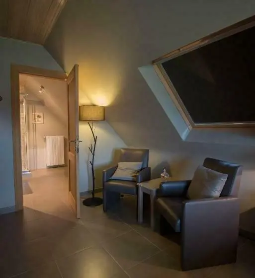 Standard Neljän Hengen Huone, B&b Welcome Home