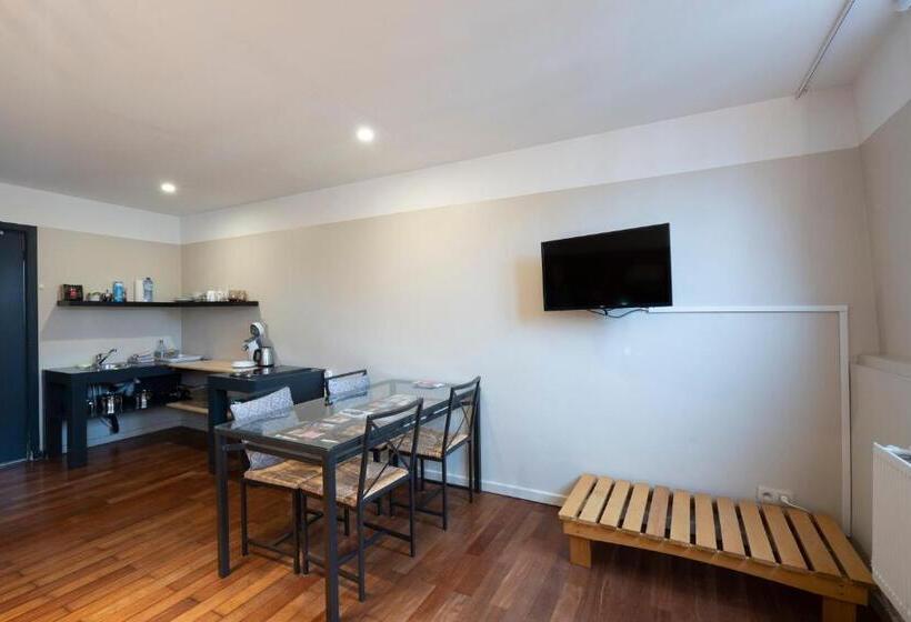 Номер Стандарт, Because The Night City Lodge