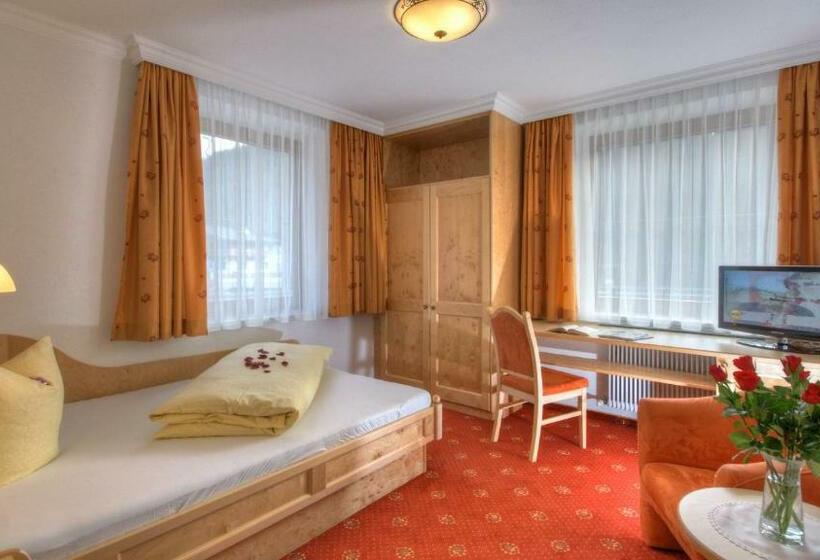 اتاق استاندارد یک نفره, Garni Weidacherhof