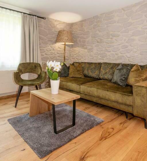 Номер Стандарт, Alpenrose