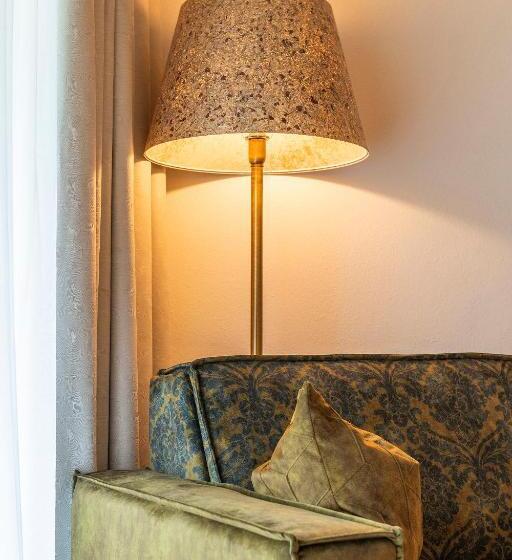 Номер Стандарт, Alpenrose