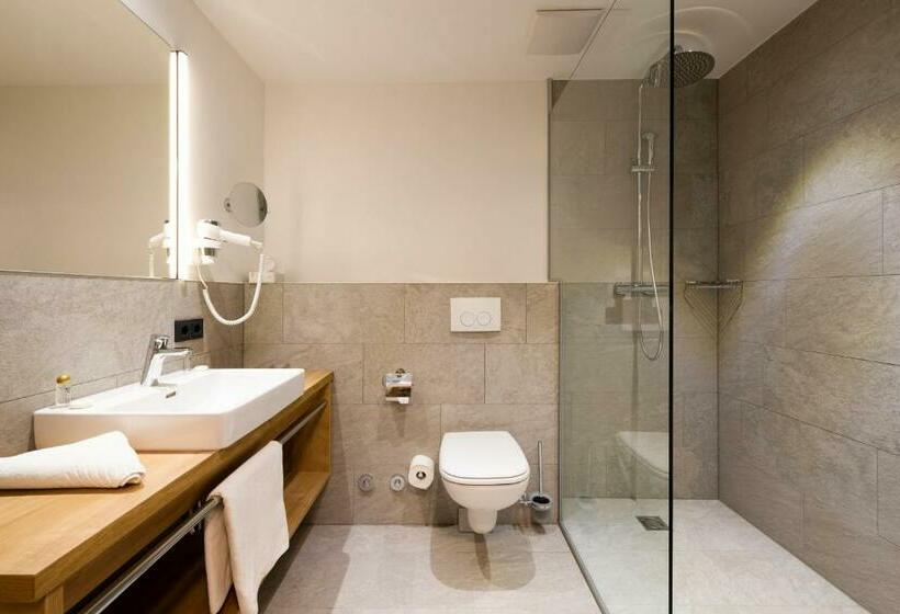 マウンテンビュースタンダードルーム, Brugger