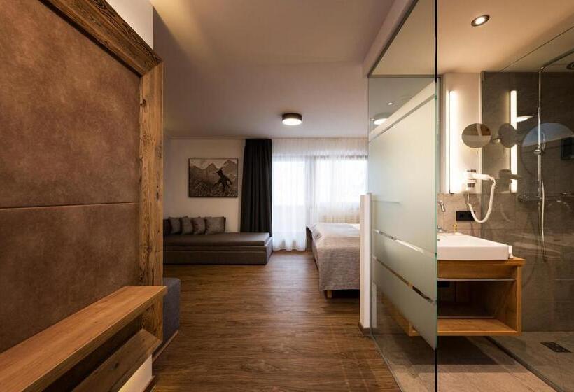 スタンダードルーム, Brugger