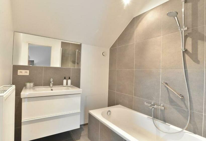 스위트, Durbuy ô Restaurant Hotel Recharge Electric Car