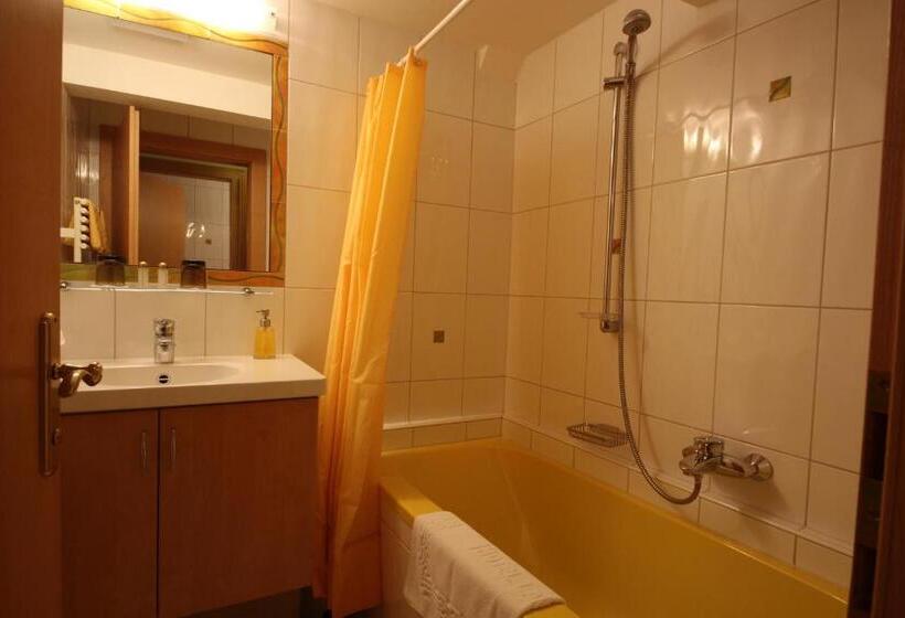 Номер Комфорт, Garni Lärchenhof