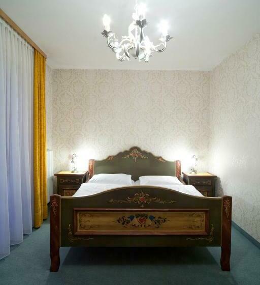 이코노미 룸, Goldener Ochs