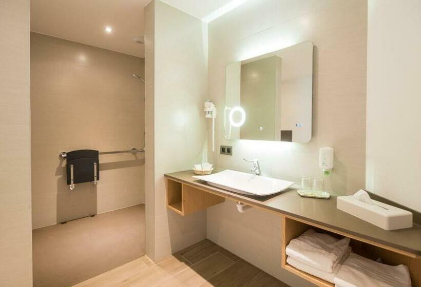 コンフォートルーム, Haus Tiefenbach