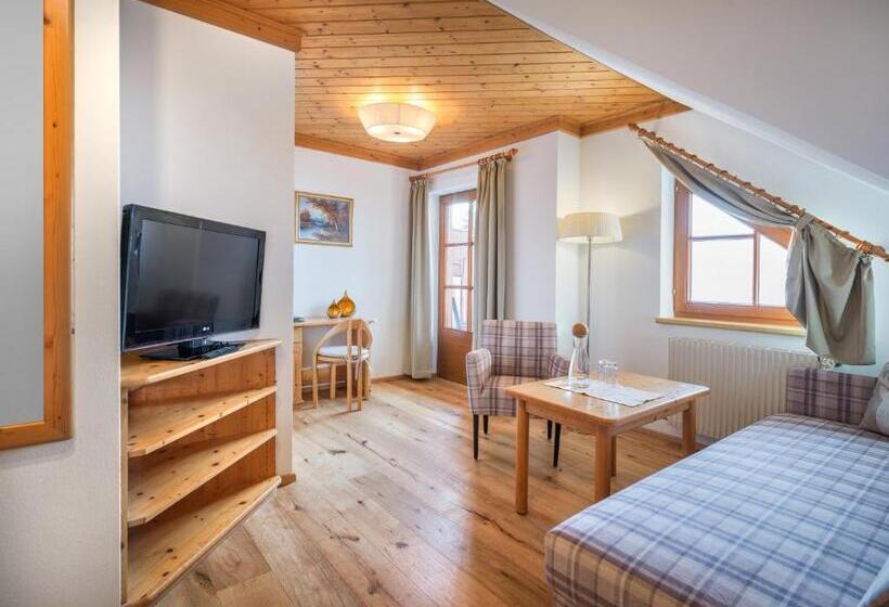 סוויטת ג'וניור עם מרפסת, Häuserl Im Wald