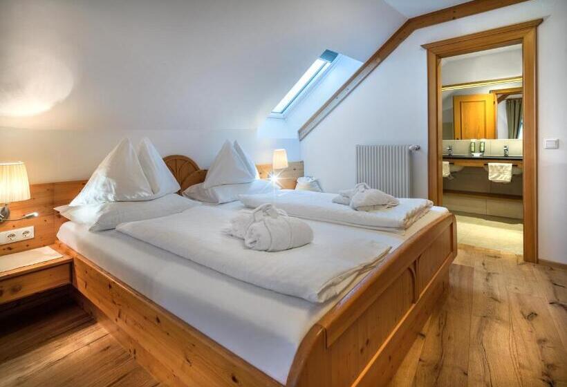 סוויטת ג'וניור עם מרפסת, Häuserl Im Wald