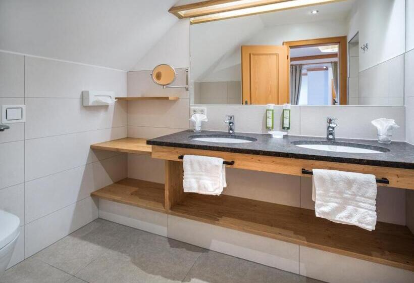 סוויטת ג'וניור עם מרפסת, Häuserl Im Wald