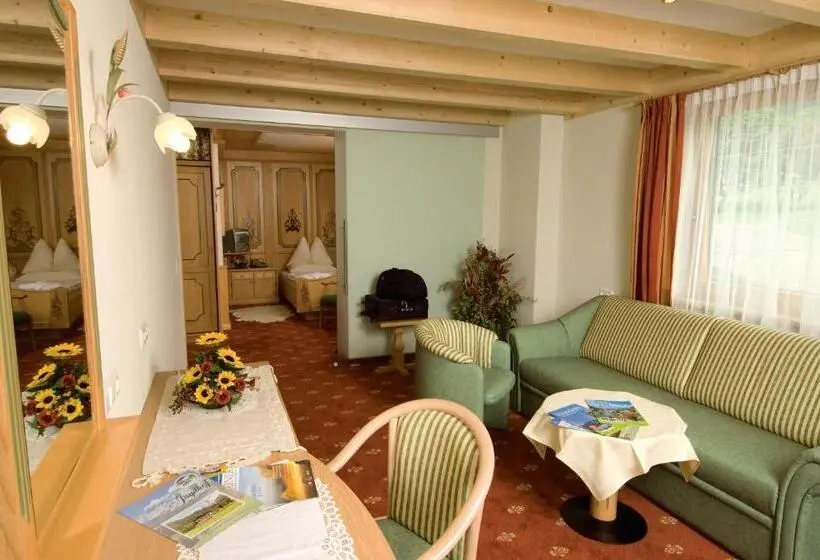 Apartament Rodzinny, Jagdhof