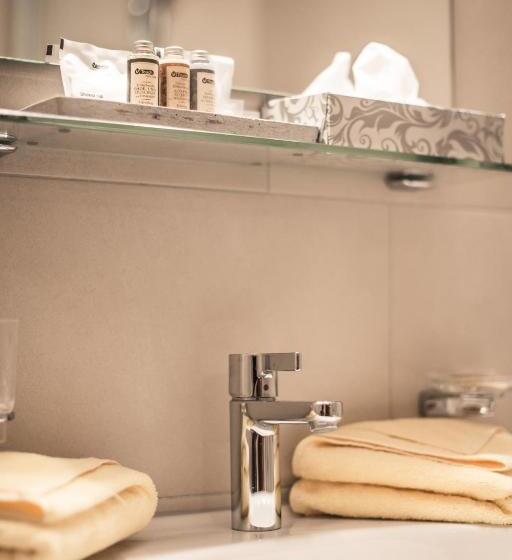 スタンダードルーム, Kristall