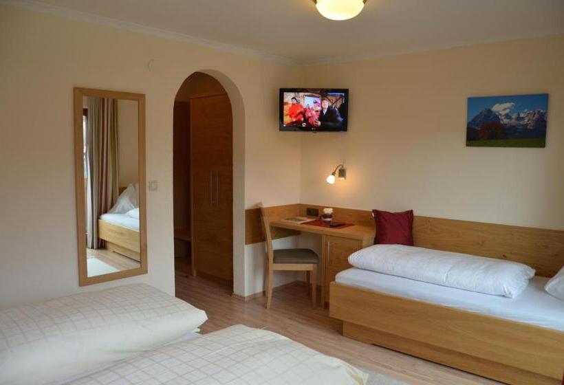 اتاق استاندارد سه نفره, Landgasthof Reitsamerhof