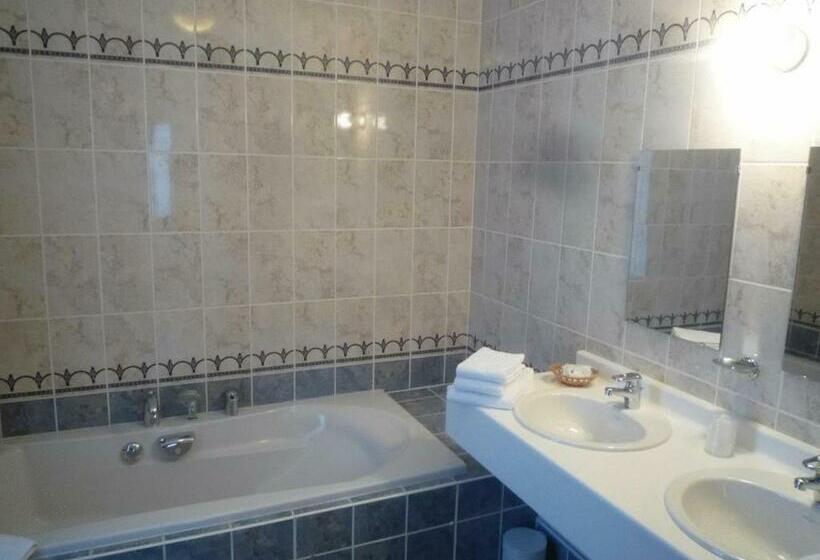 غرفة قياسية, Le Château De Rendeux