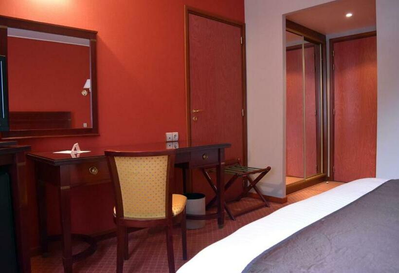 غرفة قياسية, Le Pole Europeen