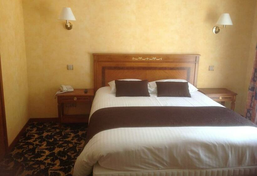 جناح, Le Pole Europeen