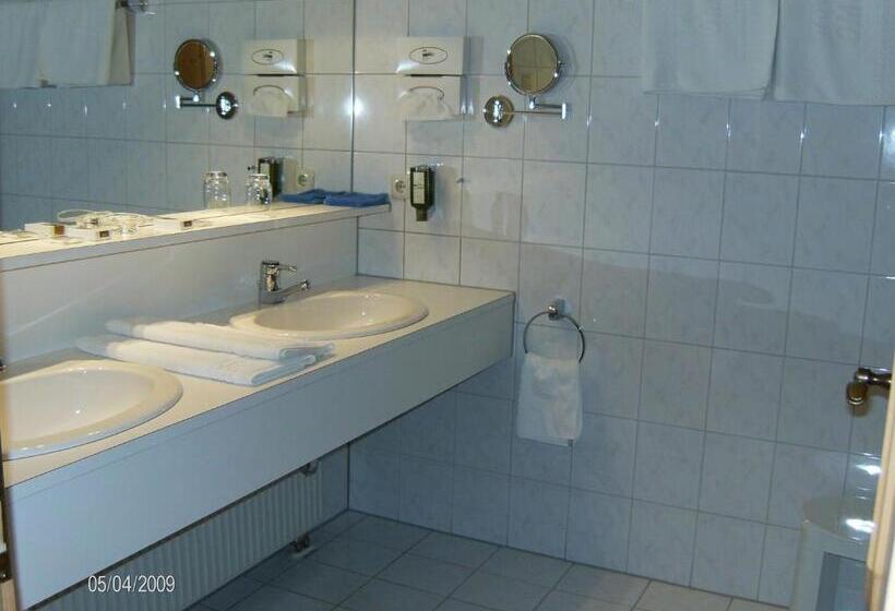 اتاق استاندارد با چشمانداز کوهستان, Omesberg