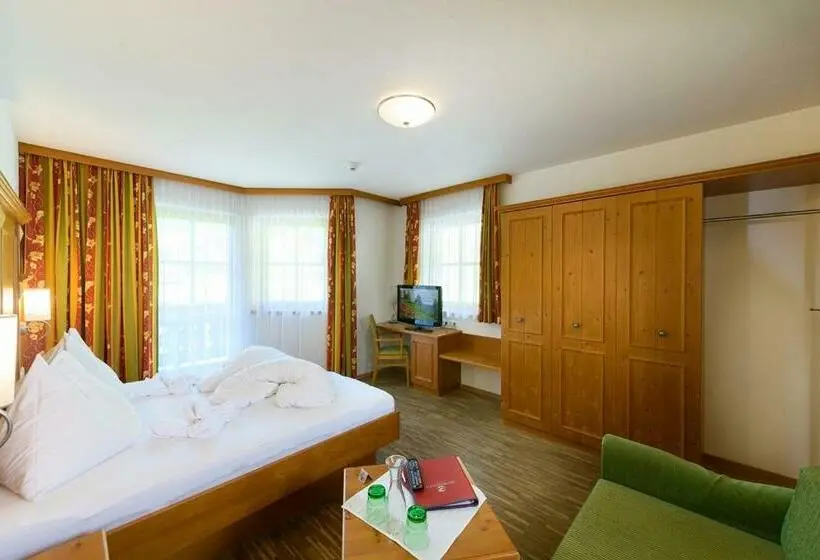 デラックスルーム, Schiederhof