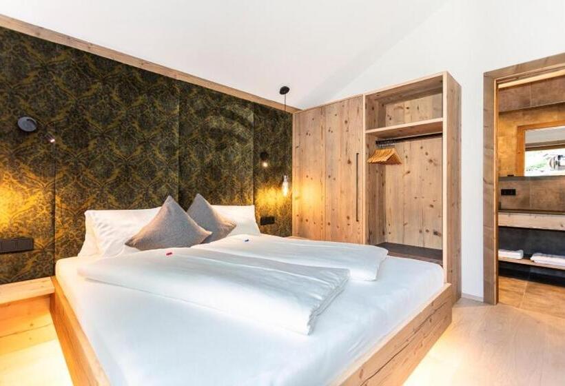 סוויטת ג'וניור עם טרסה, Schiederhof