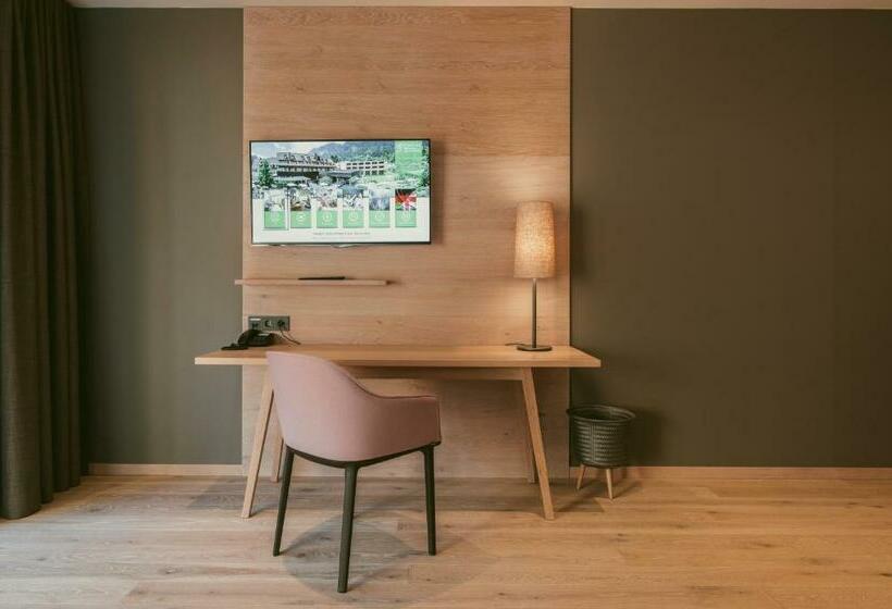 Полулюкс, Traube Braz Alpen Spa Golf