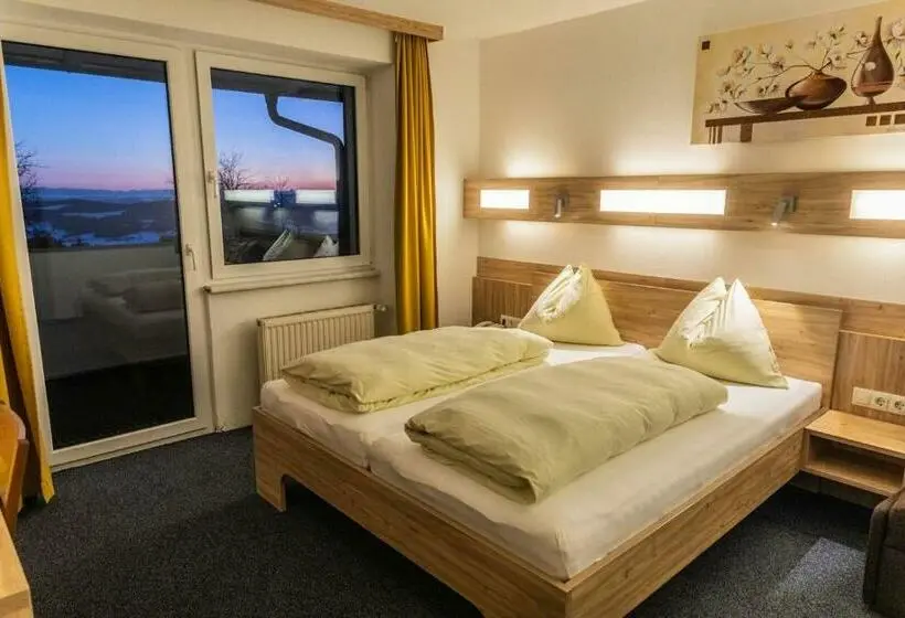 バルコニー付きスタンダードルーム, Landhotel Haagerhof