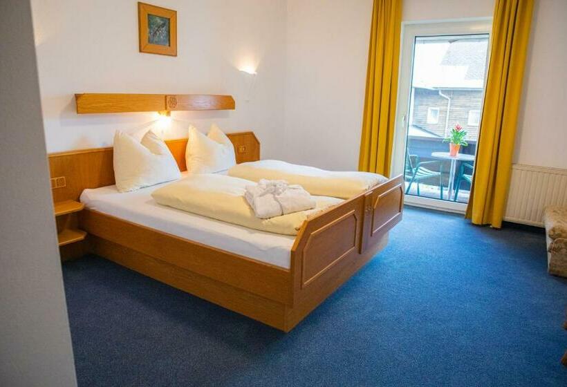 バルコニー付きスタンダードルーム, Landhotel Haagerhof