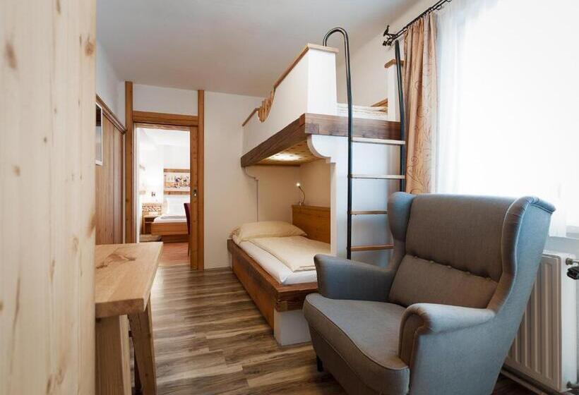 חדר משפחתי, Märchenhotel Waldpension Nebelstein