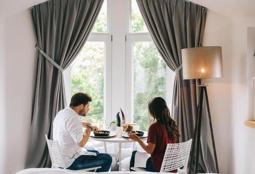 스위트 도시 전망, Ne5t Hotel & Spa