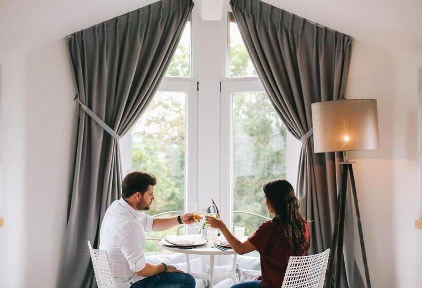 스위트 도시 전망, Ne5t Hotel & Spa