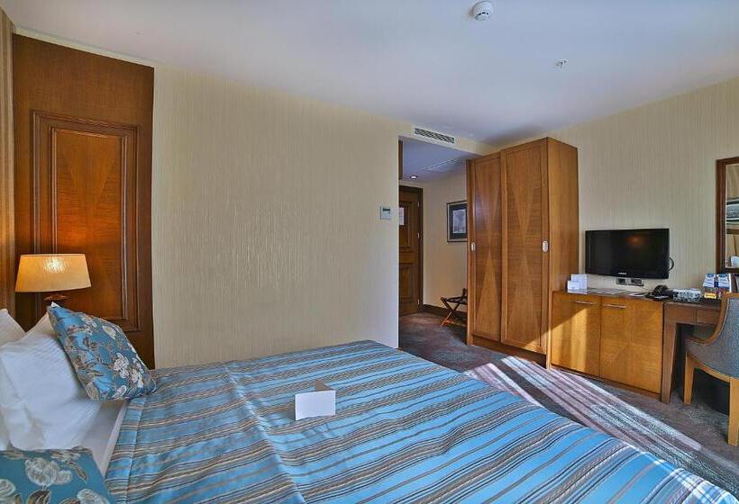 Deluxe Room with Balcony, Adelmar Hotel Istanbul Sisli