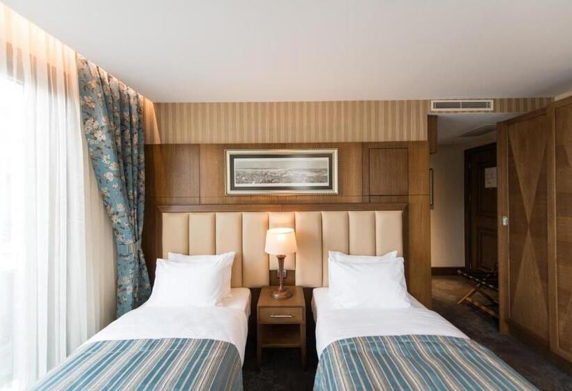 Family Room, Adelmar Hotel Istanbul Sisli