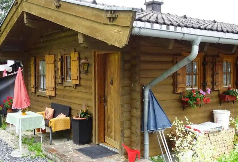 کلبه ییلاقی, Alpinresort Derbacherhof