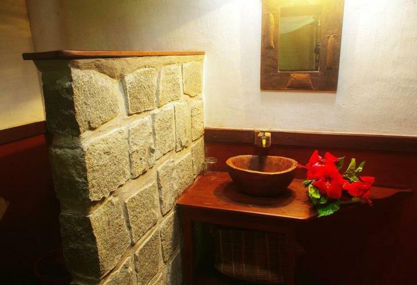 اتاق استاندارد با چشمانداز باغ, Chez Nath